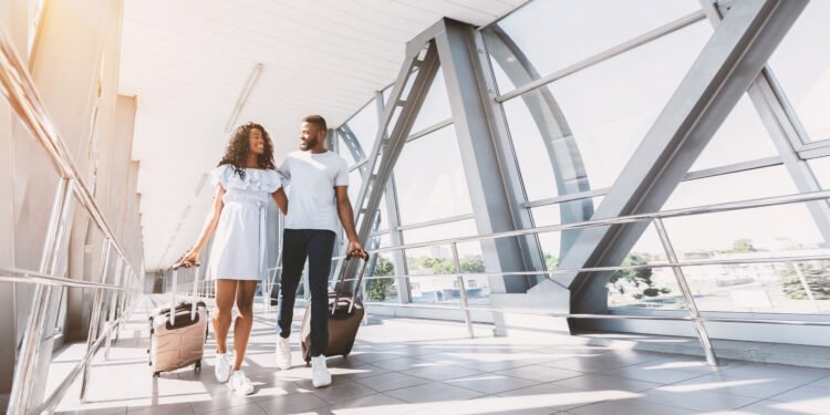 Best Travel Outfits for Comfort & Style