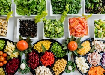 Eating Healthy on a Budget: Tips for Affordable Nutrition that Matches Your Fitness Level